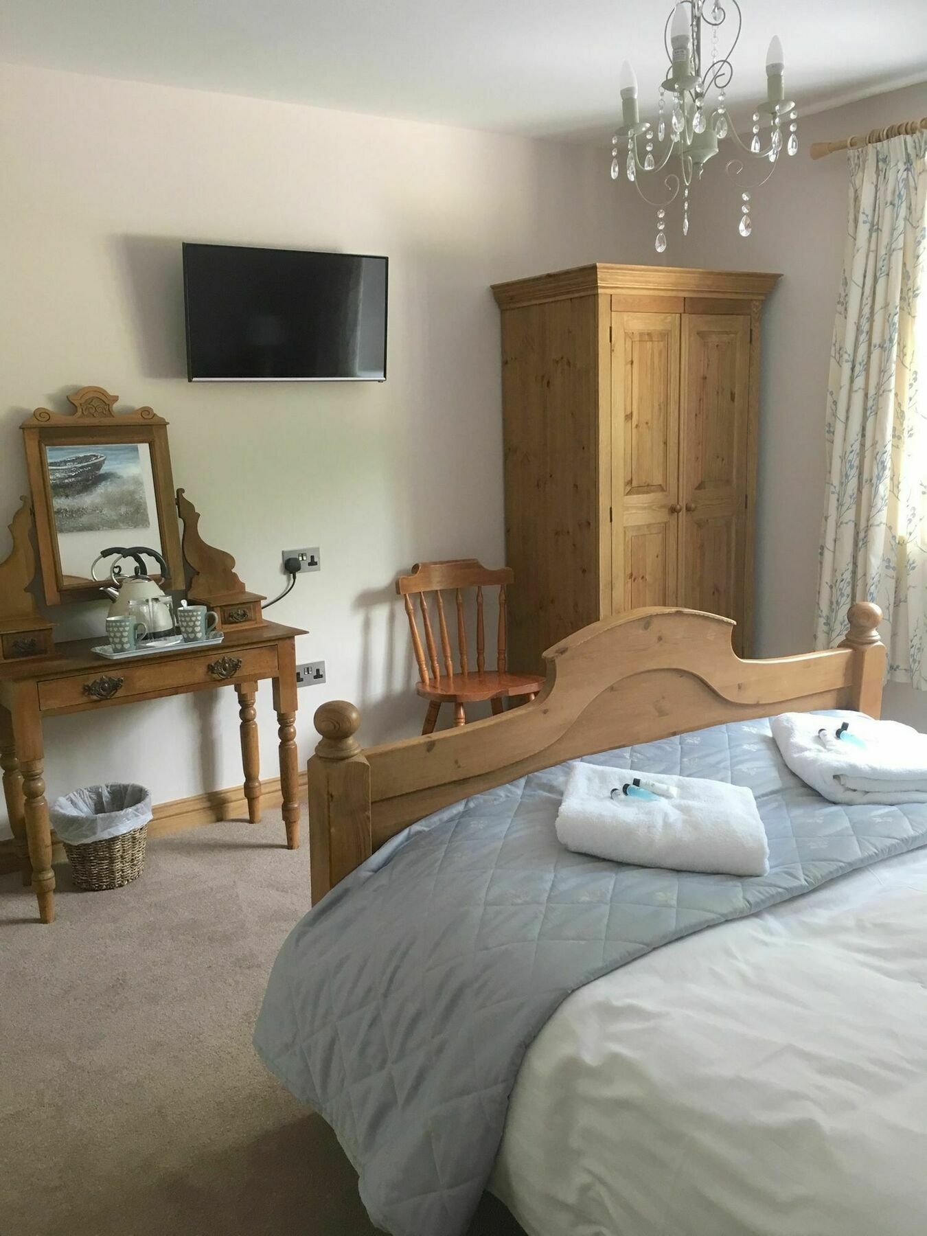 The Waterwheel Hotel Сейнт Остел Екстериор снимка