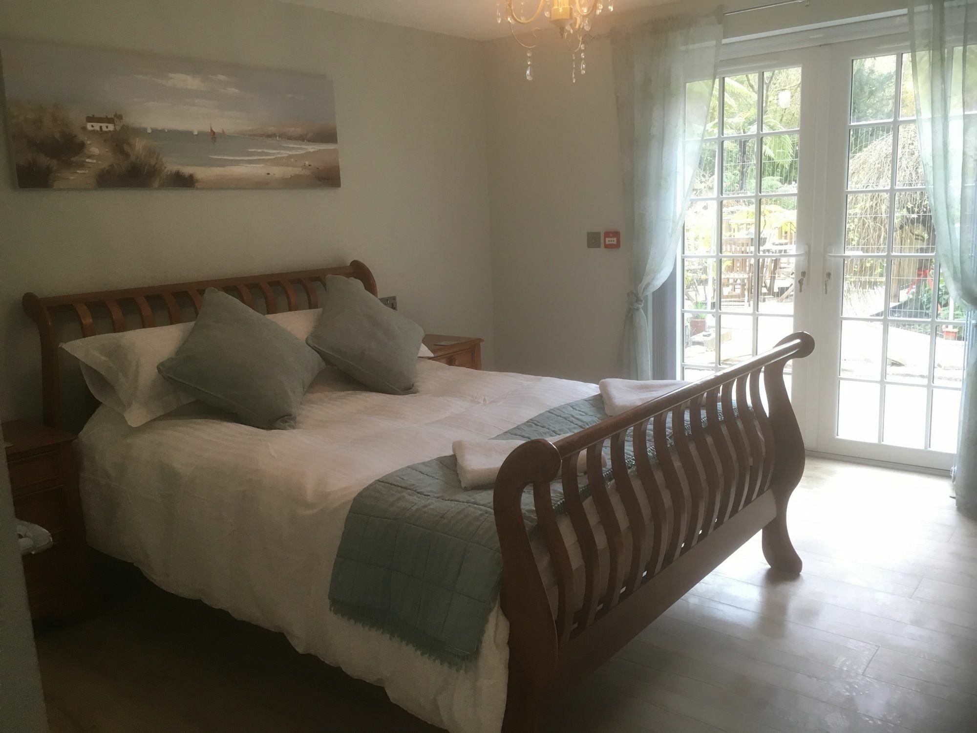The Waterwheel Hotel Сейнт Остел Екстериор снимка